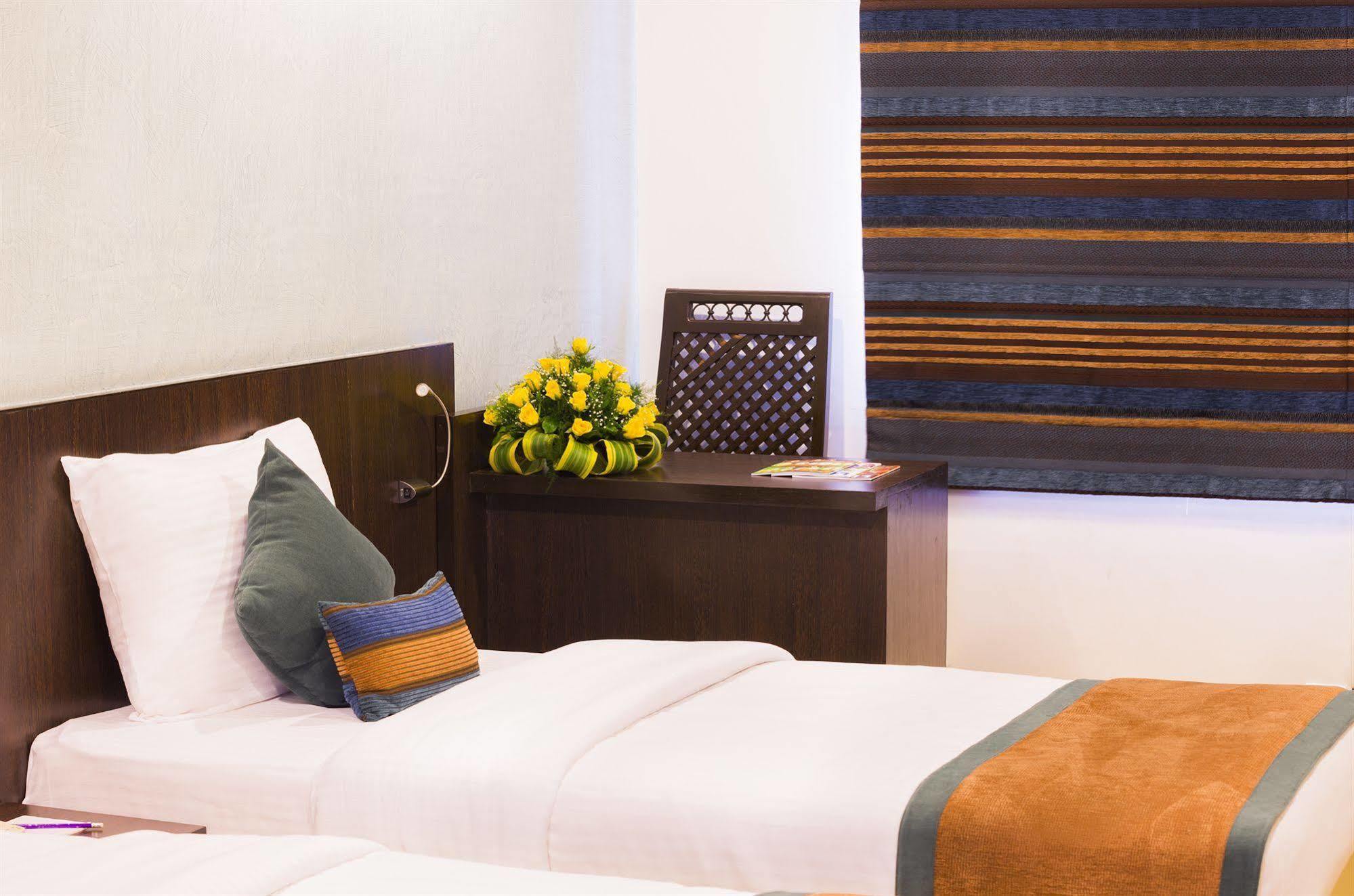Hotel T24 Retro Bombaj Zewnętrze zdjęcie